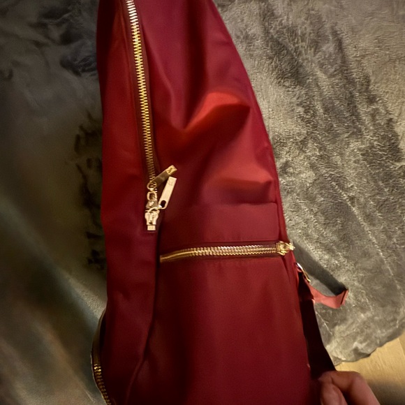 Buff bunny  sports bag with laptop carrier - Picture 2 of 15